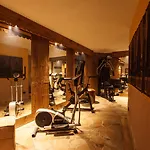 Курортний комплекс Au Coeur Des Neiges & Free E-bike 4*