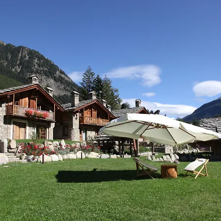 Au Coeur Des Neiges & Free E-bike Resort Courmayeur
