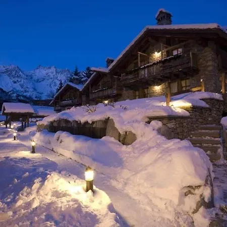 Au Coeur Des Neiges & Resort