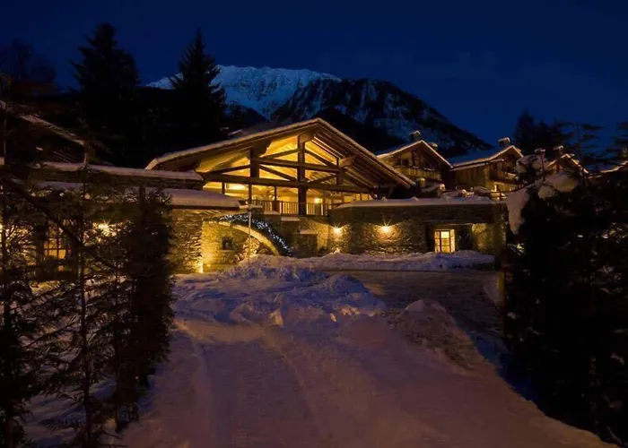 Üdülőközpont Au Coeur Des Neiges & Free E-bike 4*